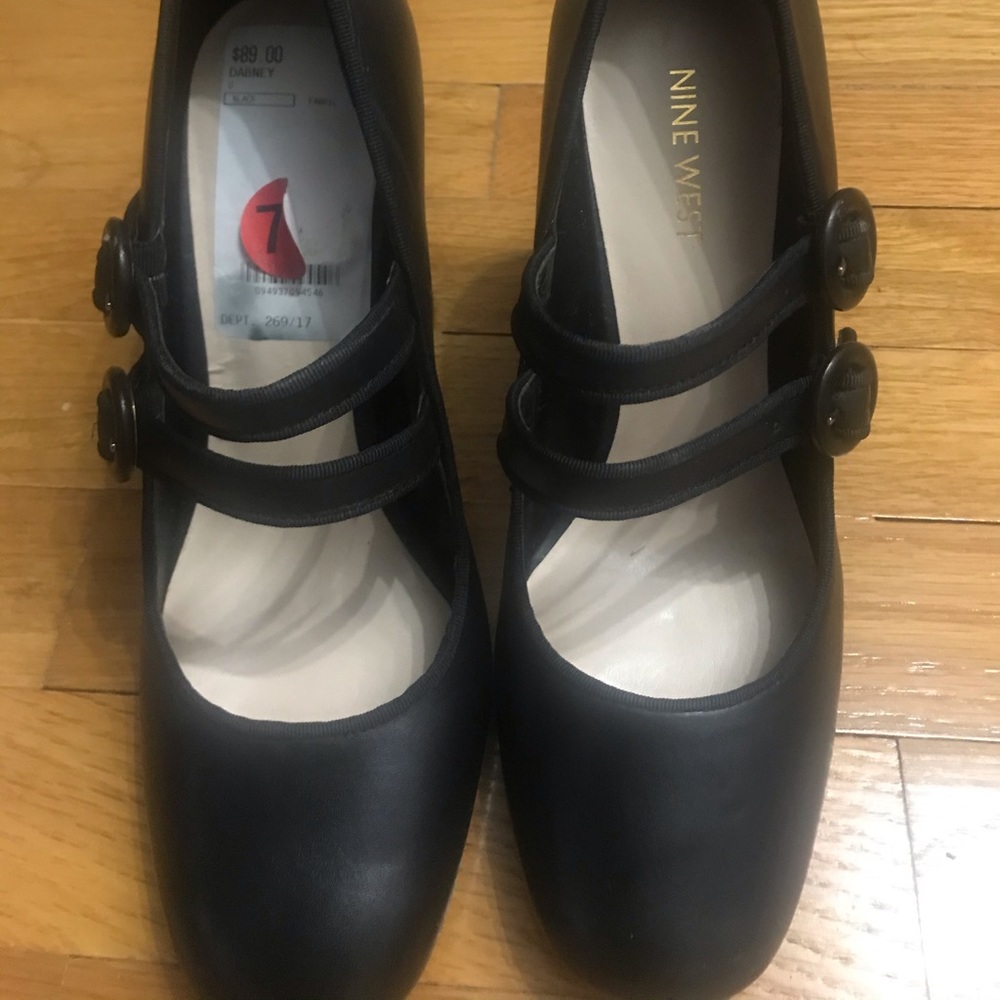 Nine West pumps, Mary Jane